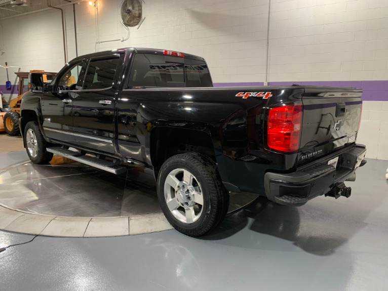 Used-2016-Chevrolet-Silverado-2500HD-Diesel-High-Country