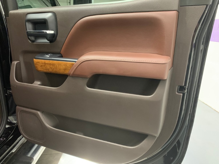 Used-2016-Chevrolet-Silverado-2500HD-Diesel-High-Country