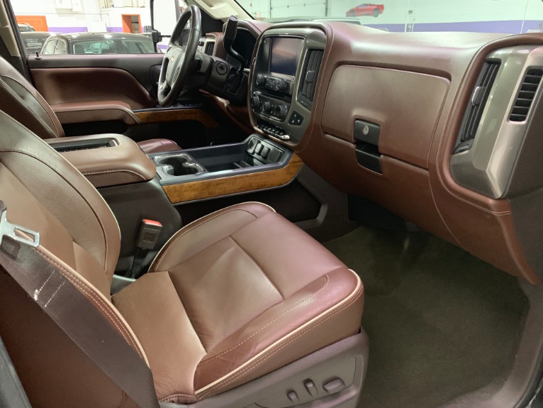 Used-2016-Chevrolet-Silverado-2500HD-Diesel-High-Country
