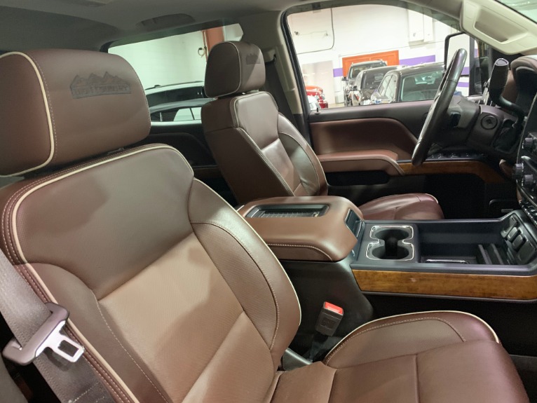Used-2016-Chevrolet-Silverado-2500HD-Diesel-High-Country