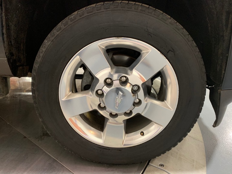 Used-2016-Chevrolet-Silverado-2500HD-Diesel-High-Country