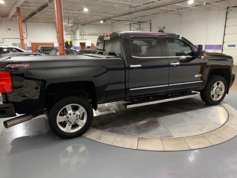 Used-2016-Chevrolet-Silverado-2500HD-Diesel-High-Country