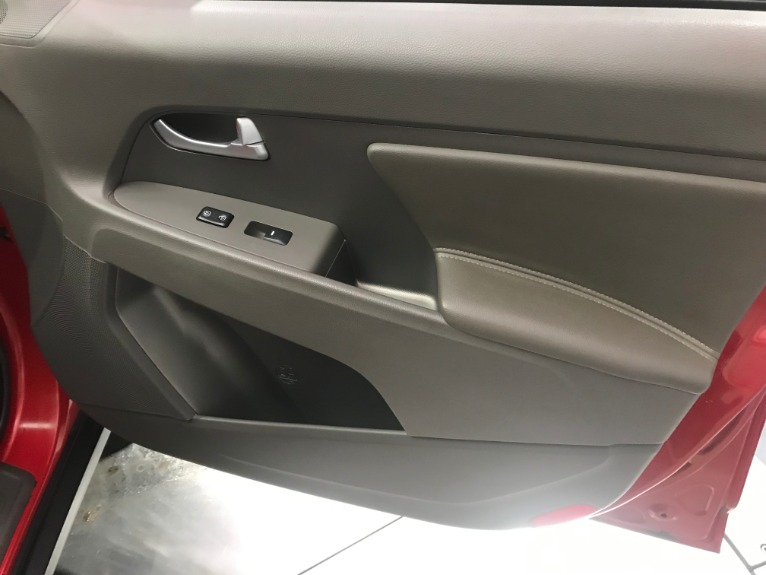Used-2011-Kia-Sportage-EX