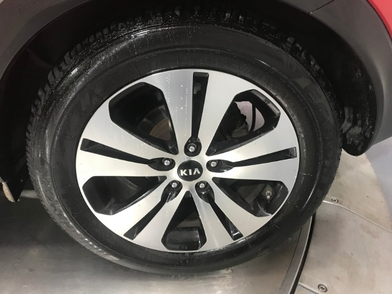 Used-2011-Kia-Sportage-EX