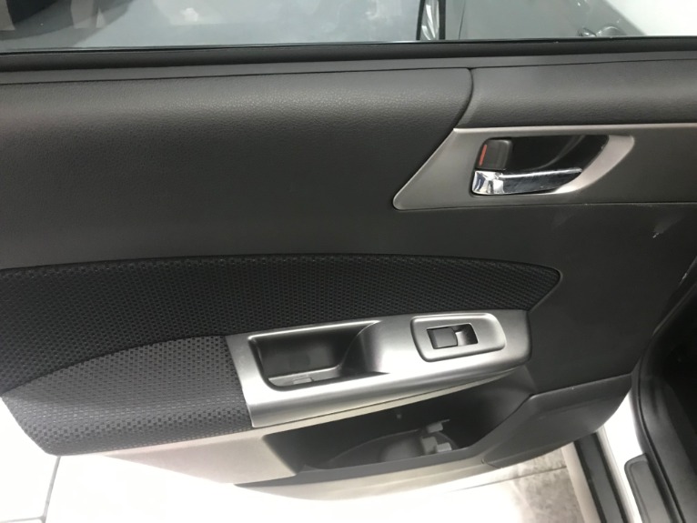 Used-2011-Subaru-Forester-25X-Premium