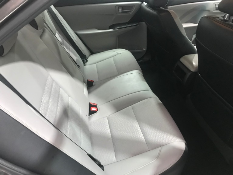 Used-2017-Toyota-Camry-SE