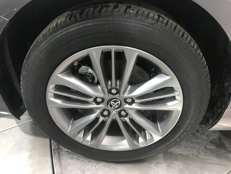Used-2017-Toyota-Camry-SE