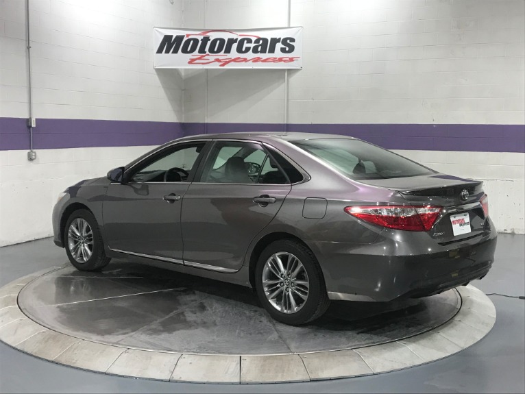 Used-2017-Toyota-Camry-SE