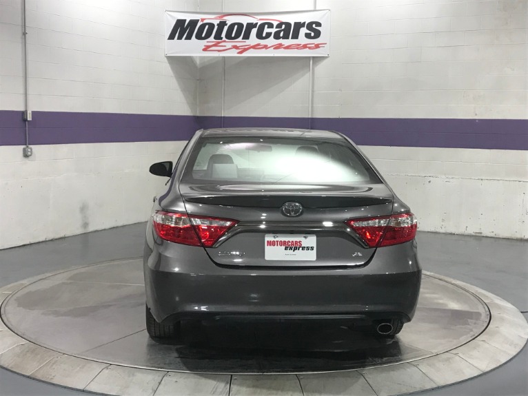 Used-2017-Toyota-Camry-SE