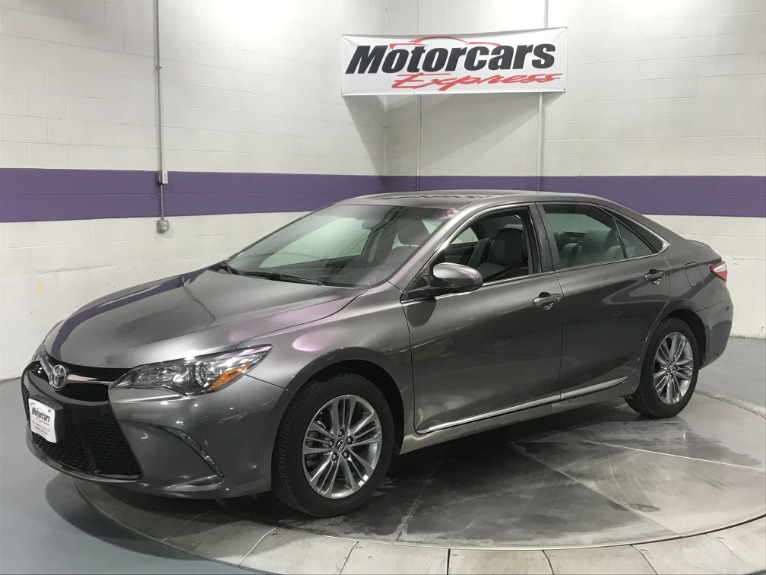 Used-2017-Toyota-Camry-SE