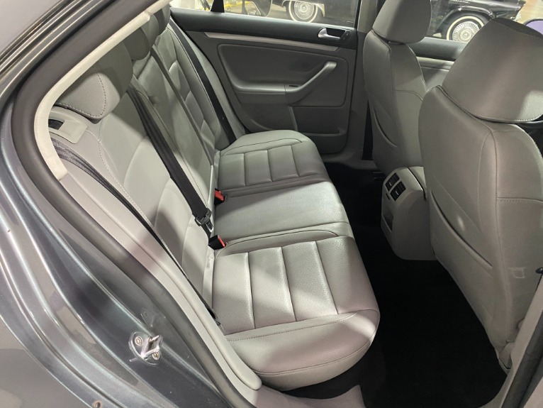 Used-2007-Volkswagen-Jetta-Wolfsburg-Edition-FWD