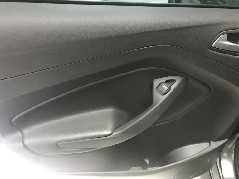 Used-2016-Ford-Escape-SE