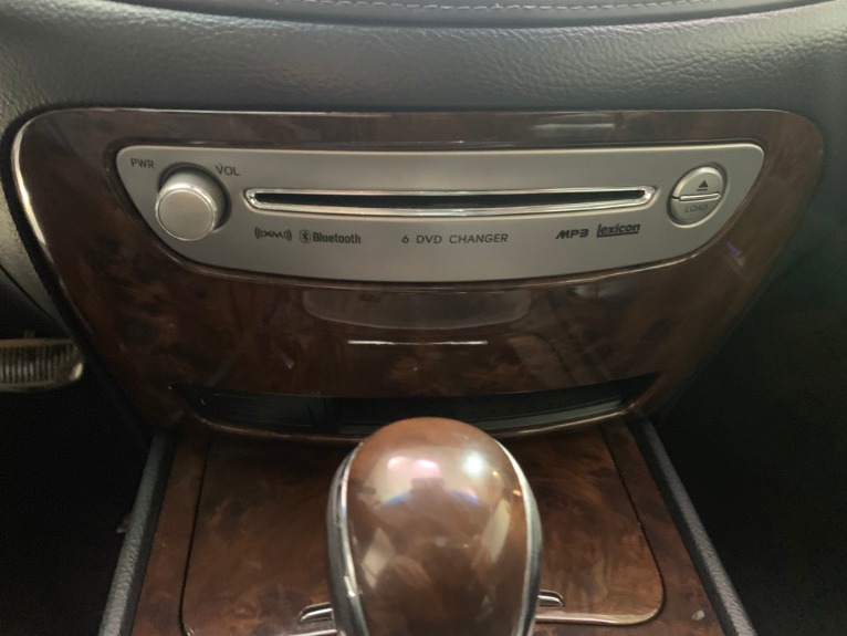 Used-2009-Hyundai-Genesis-46L-V8