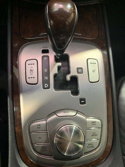 Used-2009-Hyundai-Genesis-46L-V8