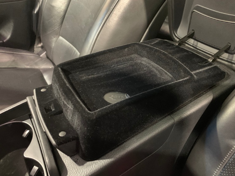 Used-2009-Hyundai-Genesis-46L-V8