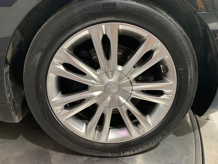 Used-2009-Hyundai-Genesis-46L-V8