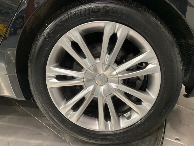 Used-2009-Hyundai-Genesis-46L-V8