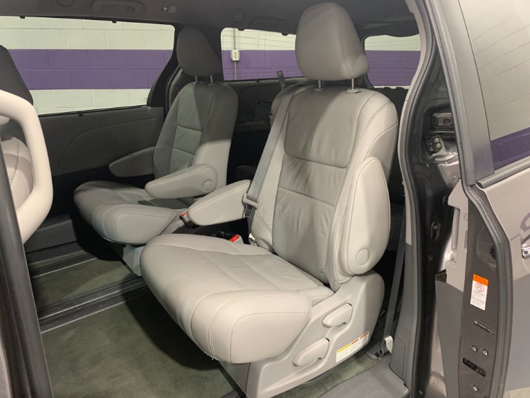Used-2015-Toyota-Sienna-XLE-8-Passenger