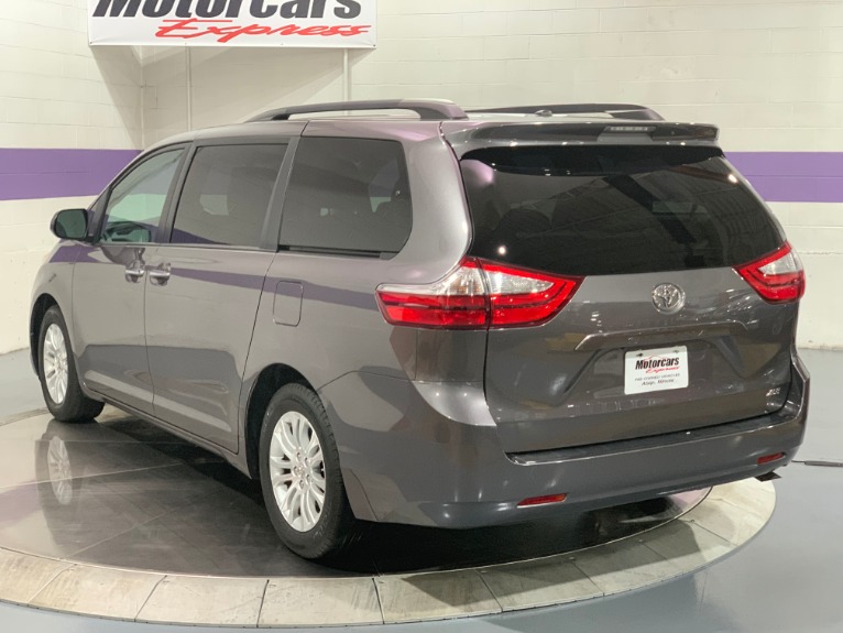 Used-2015-Toyota-Sienna-XLE-8-Passenger