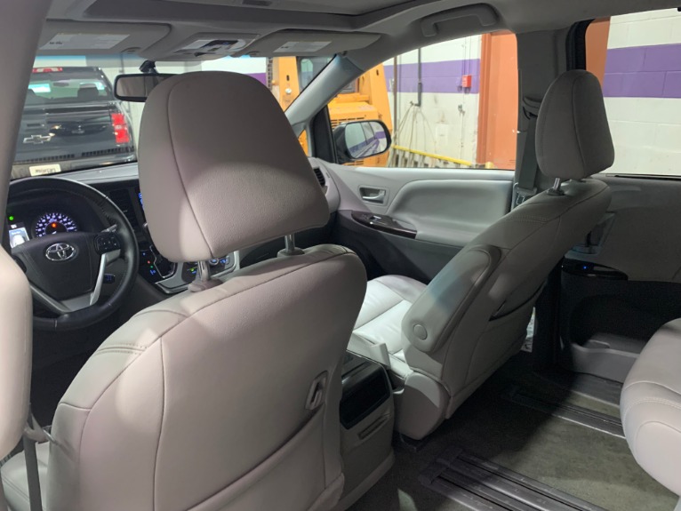 Used-2015-Toyota-Sienna-XLE-8-Passenger