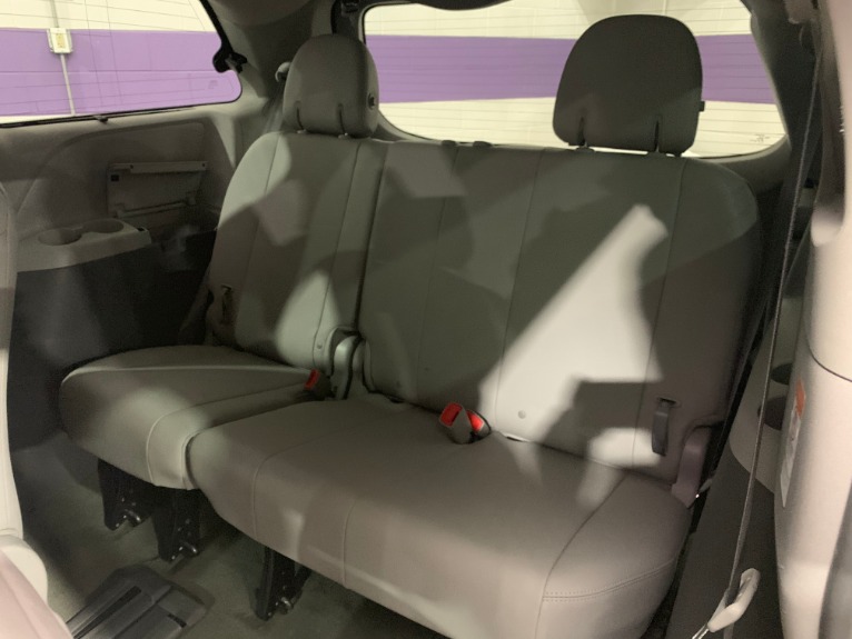 Used-2015-Toyota-Sienna-XLE-8-Passenger