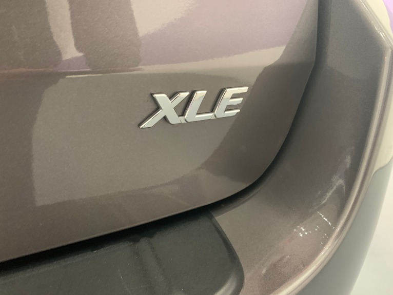 Used-2015-Toyota-Sienna-XLE-8-Passenger