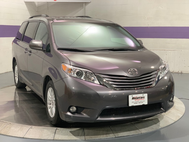 Used-2015-Toyota-Sienna-XLE-8-Passenger