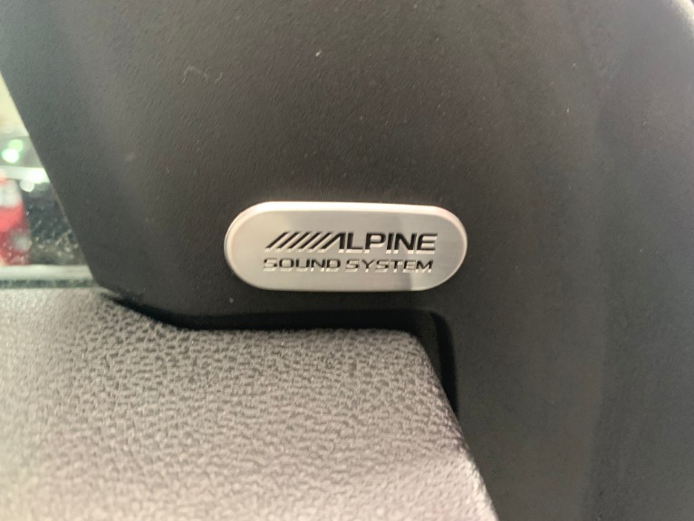Used-2015-Dodge-Charger-SXT