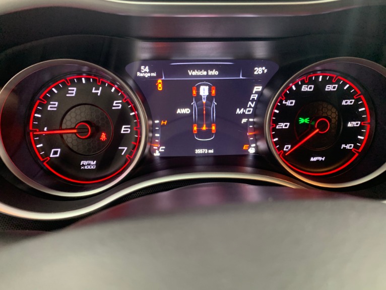 Used-2015-Dodge-Charger-SXT