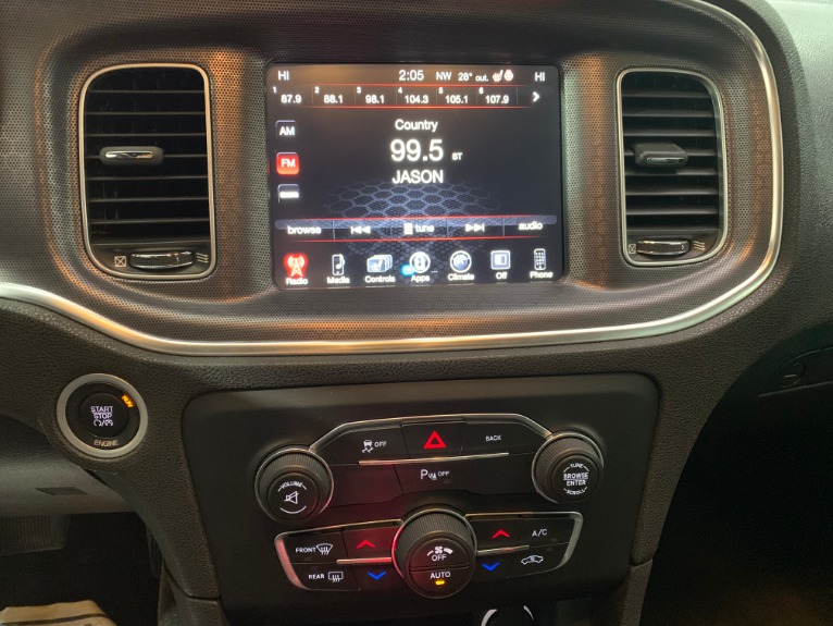 Used-2015-Dodge-Charger-SXT