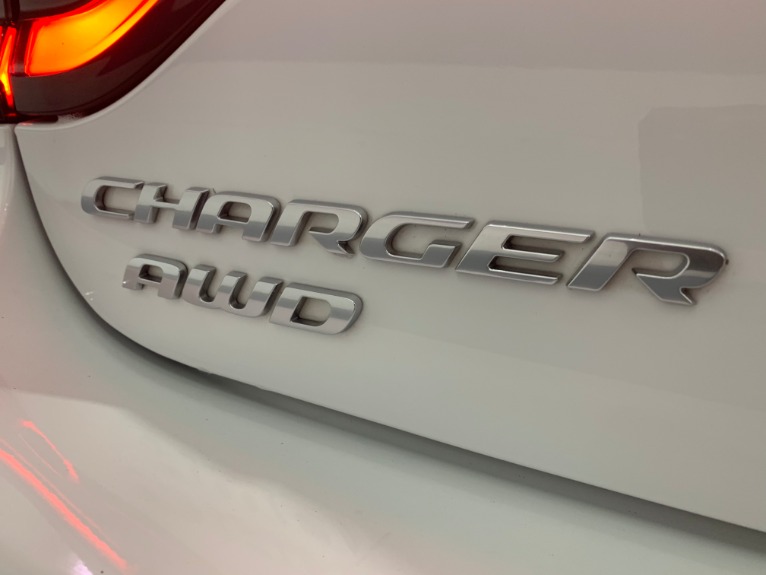 Used-2015-Dodge-Charger-SXT