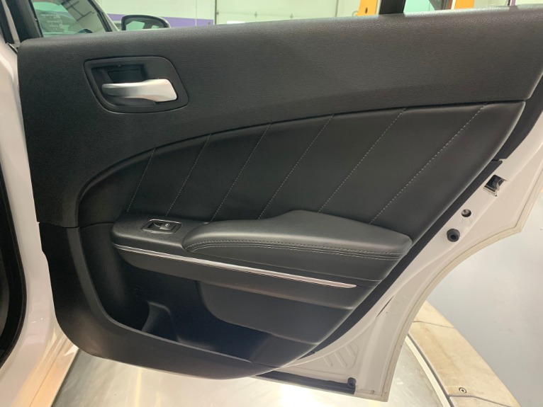 Used-2015-Dodge-Charger-SXT