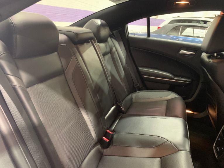 Used-2015-Dodge-Charger-SXT