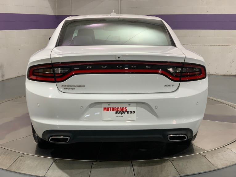Used-2015-Dodge-Charger-SXT