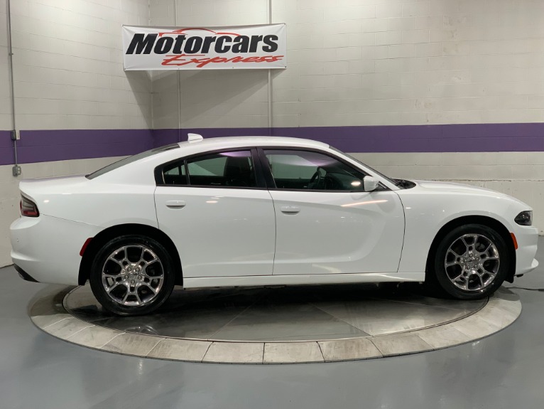 Used-2015-Dodge-Charger-SXT