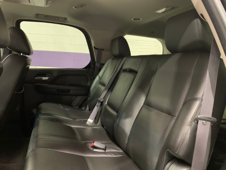 Used-2012-Cadillac-Escalade-Luxury