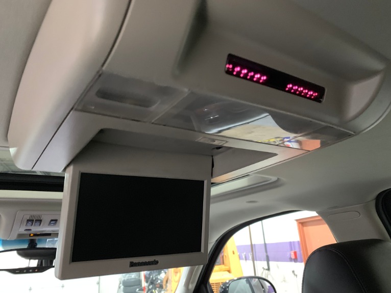 Used-2012-Cadillac-Escalade-Luxury