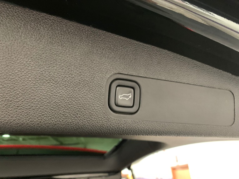 Used-2012-Cadillac-Escalade-Luxury