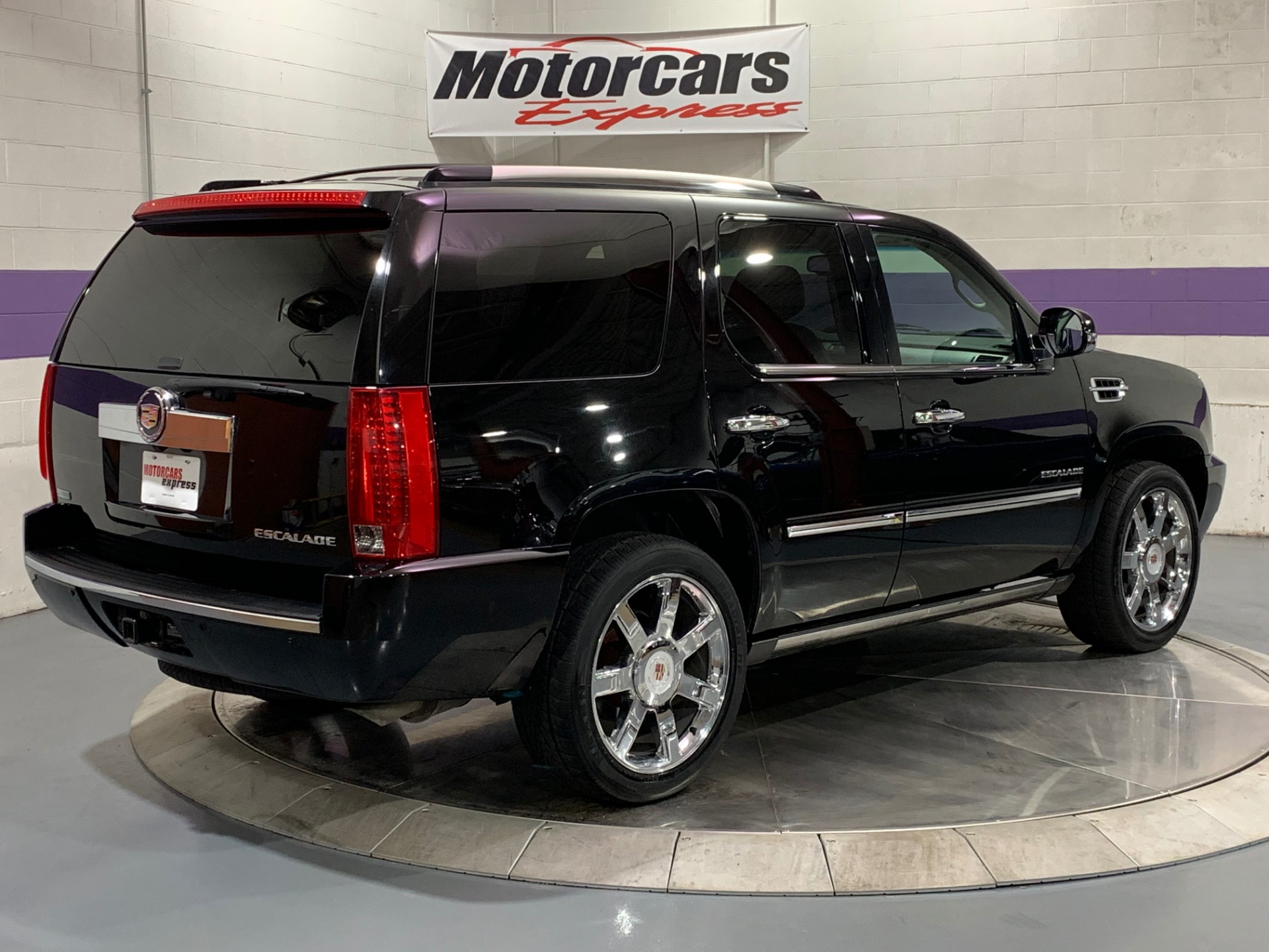 Cadillac escalade express