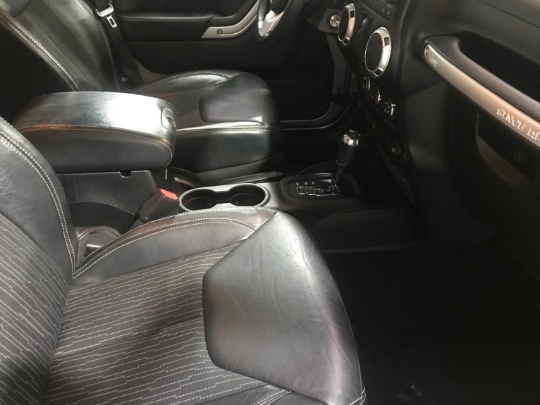 Used-2013-Jeep-Wrangler-Unlimited-Sport