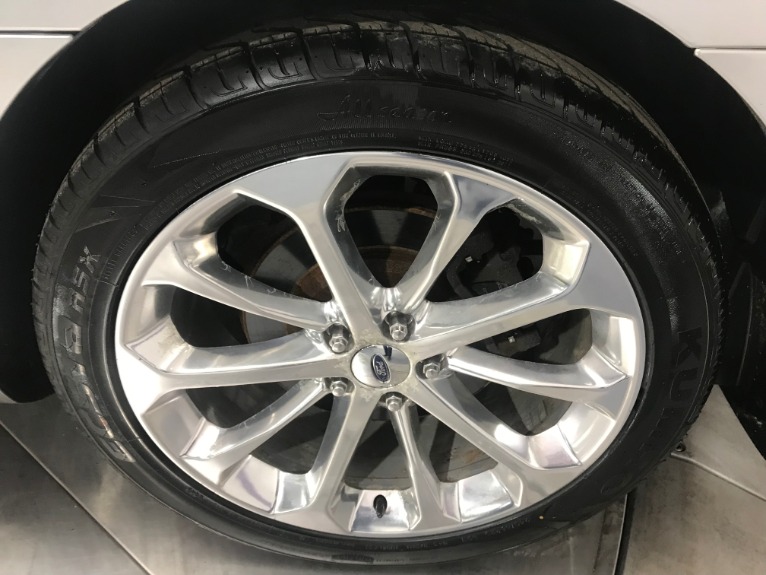 Used-2013-Ford-Taurus-Limited