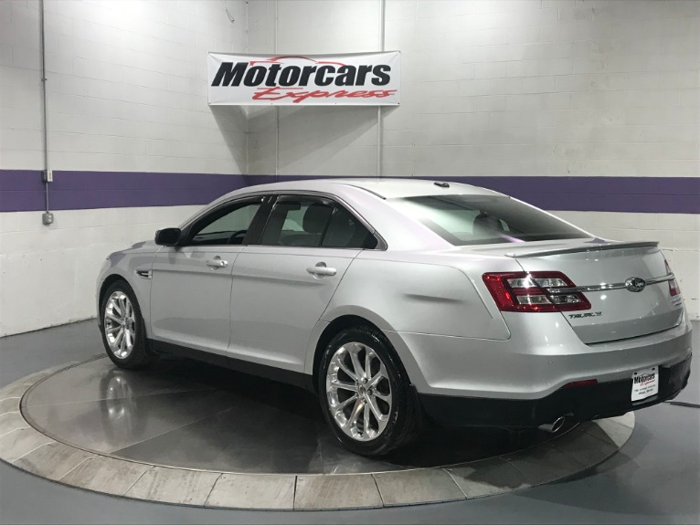 Used-2013-Ford-Taurus-Limited