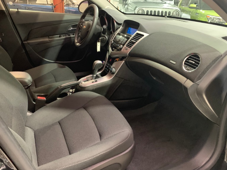 Used-2016-Chevrolet-Cruze-Limited-1LT-Auto