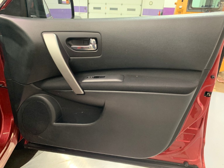 Used-2008-Nissan-Rogue-SL
