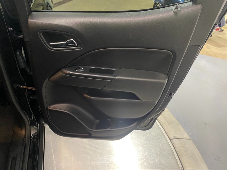 Used-2019-Chevrolet-Colorado-LT-V6-4X4