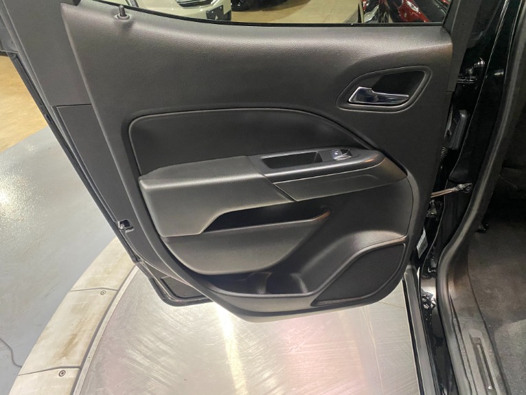 Used-2019-Chevrolet-Colorado-LT-V6-4X4