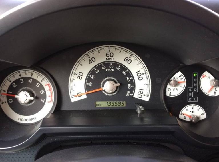 Used-2008-Toyota-FJ-Cruiser-Base-4x4-4dr-SUV-5A