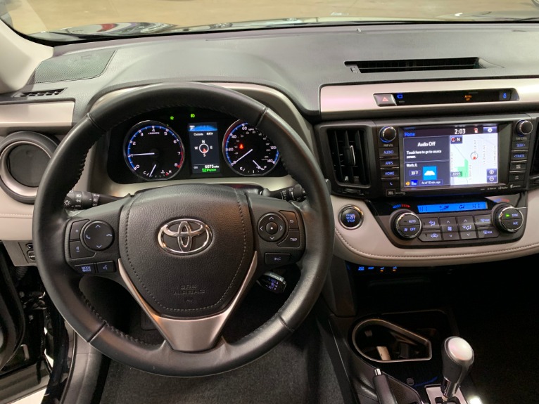 Used-2016-Toyota-RAV4-Limited