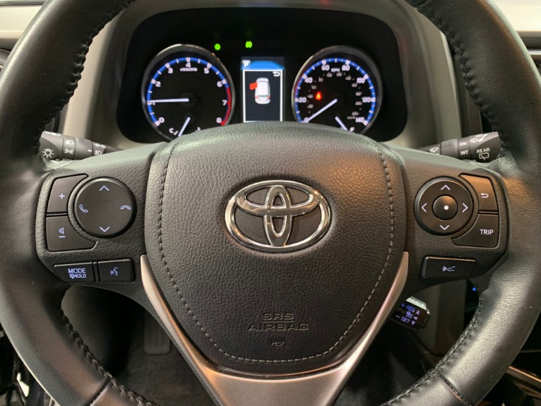 Used-2016-Toyota-RAV4-Limited