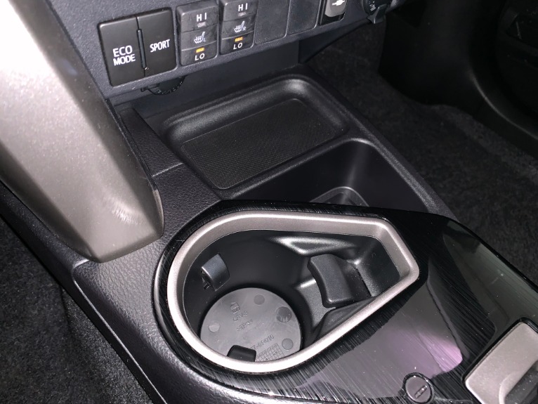 Used-2016-Toyota-RAV4-Limited